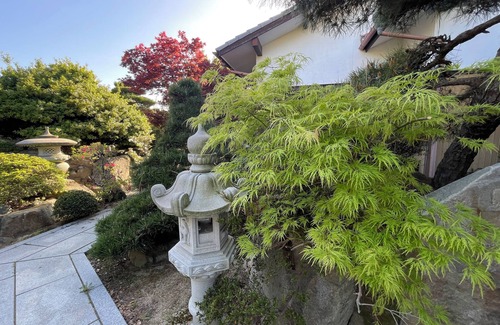 Sanuki Villa | A Japanese garden where you can enjoy nightly illuminations and JAPANDI styles.