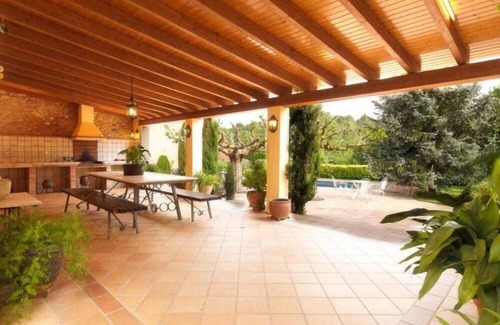 Creixell House | A jewel. Charming typical Catalan stone villa with pool and garden