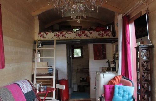 La Tour-d'Aigues Cottage | A jewel of a trailer in the Luberon