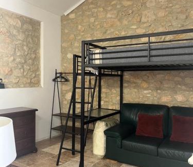 Bagnols-sur-Ceze Apartment | A l Aube du Midi