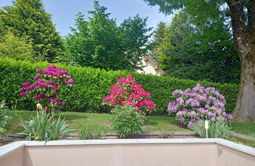 Lacombe House | A L'ombre du Frêne, Maison Avec Jardin Arboré. Idéal Pour les Amis de la Nature