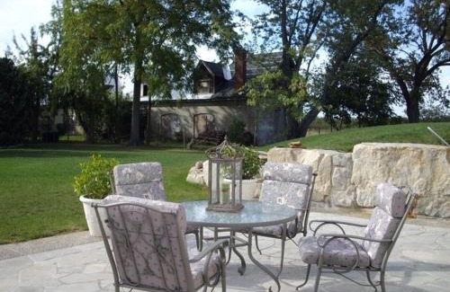 Niagara-on-the-Lake Bed & Breakfast | A La Gallarie