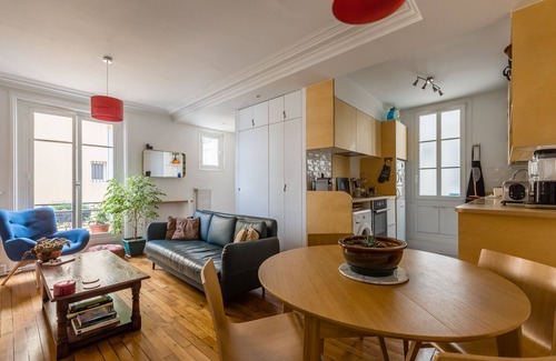 Epinettes Apartment | A la mode in Batignolles, by Veeve