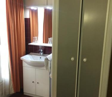 Saint-Vincent-de-Paul Hotel | A la Pinte du Nord