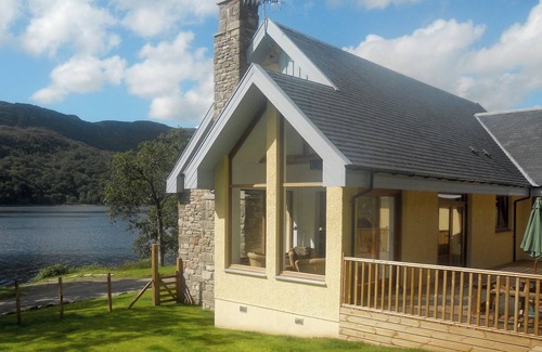 Colintraive Cottage | A large, detached property overlooking Loch Riddon on the Cowal Peninsula.