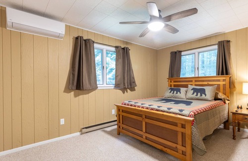 Rockwood House | A Large family home in the Laurel Highlands. Private & Secluded!