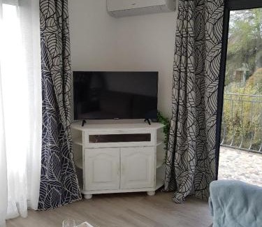 Le Cannet Apartment | A little Eden