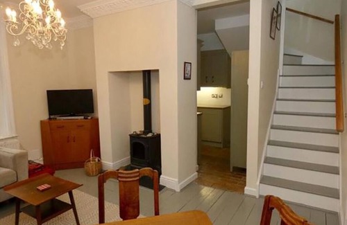 Seaton House | A Little Gem – Cosy 2 bed house close to the beach