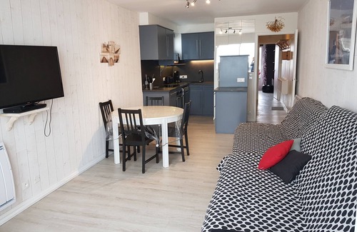 Courseulles-sur-Mer Apartment | A little piece of paradise on the beach at Courseulles sur mer (Juno Beach)