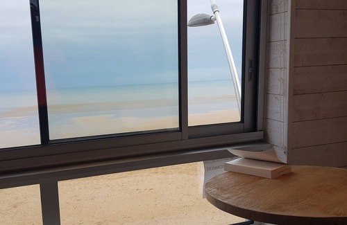 Courseulles-sur-Mer Apartment | A little piece of paradise on the beach at Courseulles sur mer (Juno Beach)