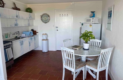 Fremantle Apartment | A Little Slice of Fremantle 1 bed apt.Wifi-Netflix