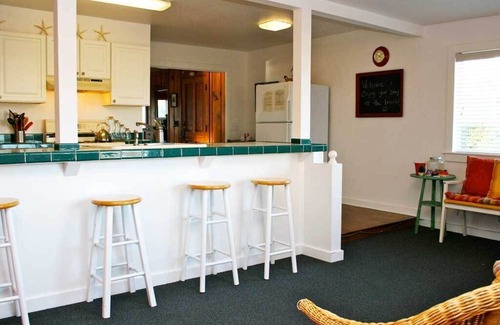 Seaside House | A Loafer's Paradise - Roomy Seaside Beach House w/Game Room, Steps to the Beach!