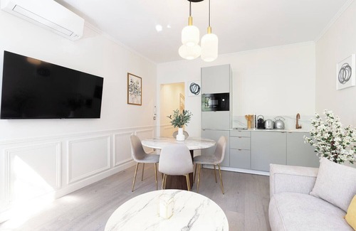 Epinettes Apartment | A Lovely 1-BR with Services in Batignolles
