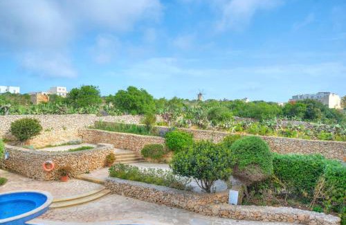 Qala Apartment | A lovely 3BR spacious home with Access to POOL by 360 Estates