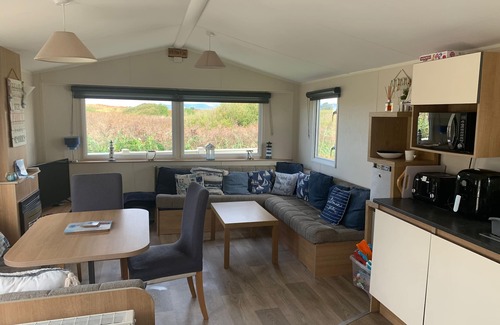 Talybont House | A lovely 6 berth static wales. by the beach. Close to amenities