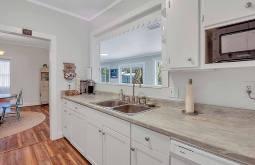Darien Cottage | A Lovely Coastal Cottage in the seaside town of Darien Georgia n