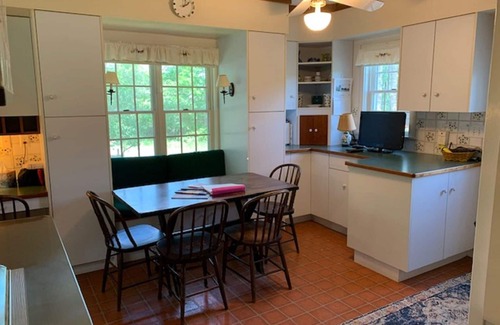 Truro House | A Lovely Home and Spacious Property On Meadow's Edge