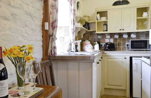 Kington Cottage | A lovely restored coach house only 300 yards from the centre of Kington.