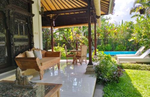 Ubud Villa | A Lush Tropical Villa in Ubud Rice Fields