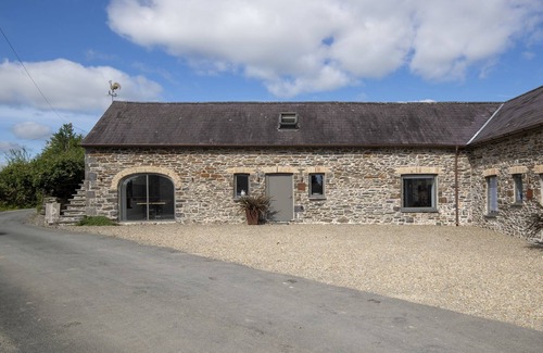 Carmarthen Cottage | A luxurious barn converted to high standard