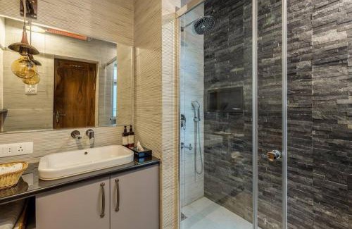 Kempty Range Villa | A Luxurious Mountain Bungalow with stunning views