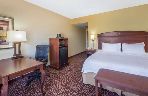 South Oklahoma City House | A Luxuriously Relaxing Staycation w/ Free WiFi!