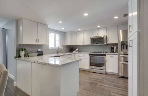 Laguna San Juan House | A Luxury Home Fit for a King! Minutes to Old Town Scottsdale, Fitness Center, Heated Pool & Spa!