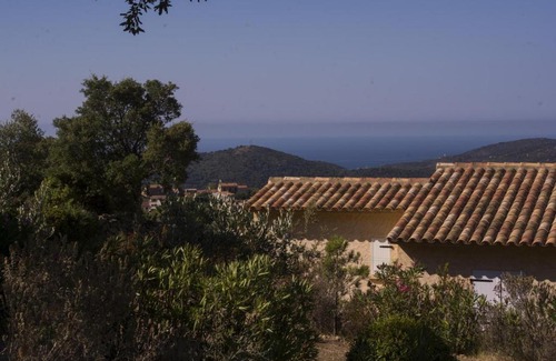 Monacia-d'Aullene House | A Machja 16