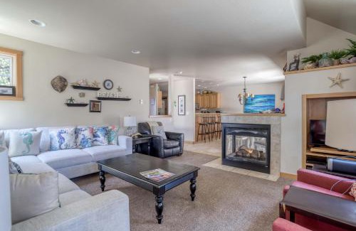 Shorepine Village House | A Mermaids Dream - Meredith Lodging