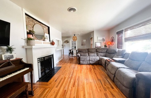 Yuba City House | A Midcentury Modern Home away from Home