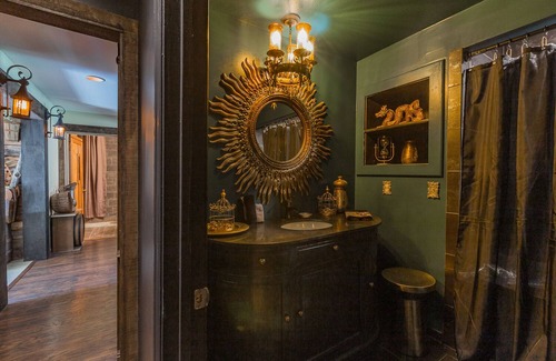 Chickamauga House | A Middle Earth Inspired Stay