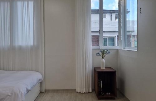 Wangsimnidoseon-dong Apartment | A minute's from the subway line 2
