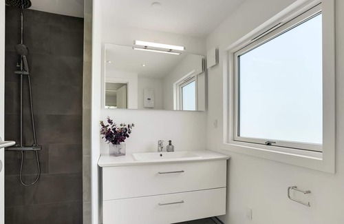 Bog By House | A modern and bright vacation home welcomes you to Bogø.