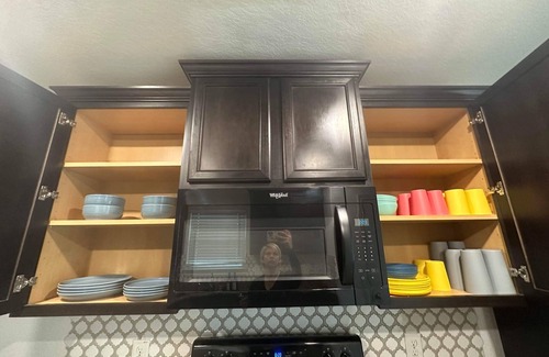 Southside House | A modern-family home, just 10 minutes from downtown & 12 minutes from Lackland.