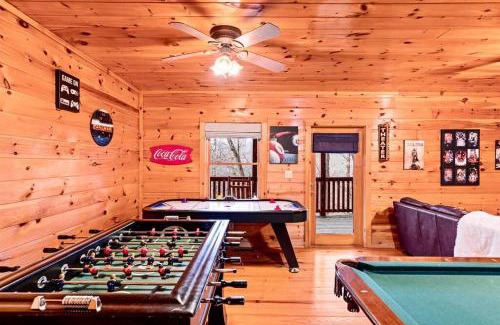 Pigeon Forge House | A Moment Inn Time