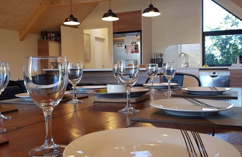 Ohakune House | A mountain retreat with Spa - Bombardino Chalet