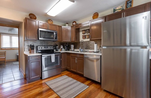 East Dubuque House | A MUST SEE! 2BR Lakefront Home w/Boats & More!