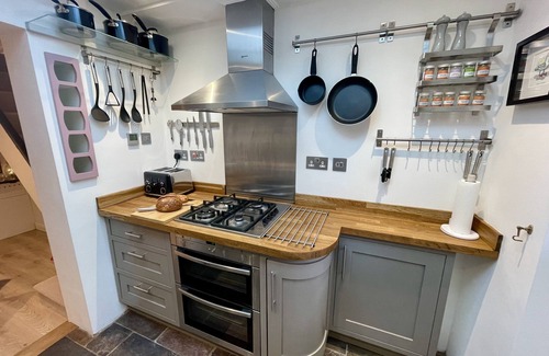 New Forest District Cottage | A New Forest Gem with Garden - Lyndhurst