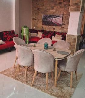 Oulad Khallouf Apartment | A new, lively apartment