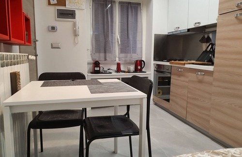 Dergano Apartment | A NEW MODERN MINI APARTMENT 1 MIN FROM SUBWAY 10 MINS FROM CITY CENTER Wafa Home