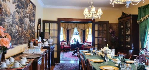 Niagara Falls Bed & Breakfast | A Night to Remember B & B