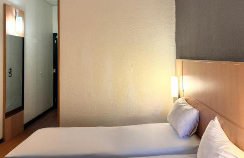 Zona Ca' Granda Hotel | a&o Hostel Milano Ca Granda