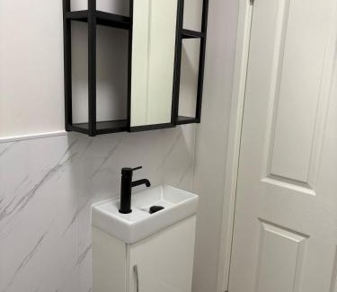 Fenny Stratford Apartment | A pad to stay