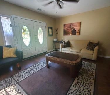 Oxford House | A Peaceful Hidden Treasure in Oxford GA