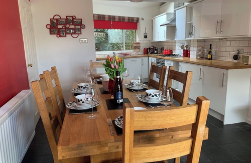Matlock Bath House | A Peaceful Location, Within A Few Minutes Walk Of The Amenities Of Matlock Bath