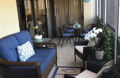 South Beach Condo | A Perfect vacation spot at THE MOORINGS GOLF AND YACHT CLUB