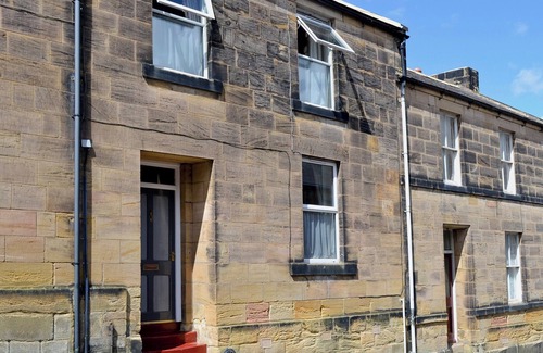 South Charlton Cottage | A period cottage within a short walk of Alnwick town centre.