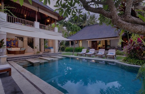 Saba Villa | A Piece of Coastal Paradise! 4 BR Villa Lush Garden View