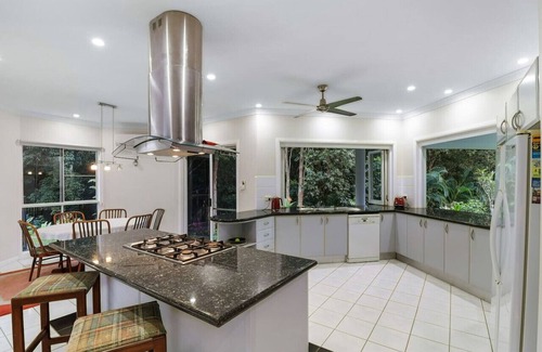 Redlynch House | A Piece of Tropical Paradise-Near Crystal Cascades