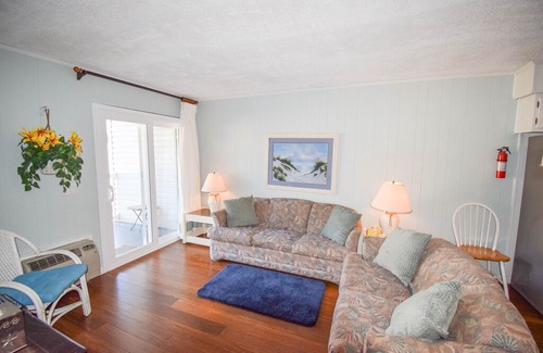 Ocean Drive Condo | A Place at the Beach- Ocean Drive 2F! Book now for best rates!